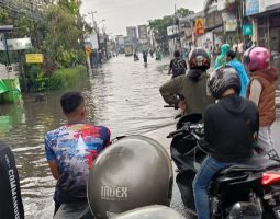 Hujan Lebat Sejak Siang Banjir Meluas ke Beberapa Titik di Kecamatan Margahayu Hari Ini