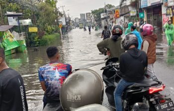 Hujan Lebat Sejak Siang Banjir Meluas ke Beberapa Titik di Kecamatan Margahayu Hari Ini