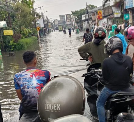 Hujan Lebat Sejak Siang Banjir Meluas ke Beberapa Titik di Kecamatan Margahayu Hari Ini