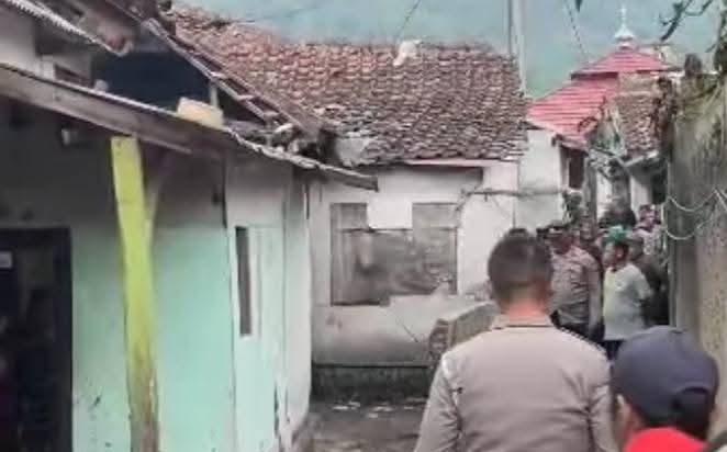 TRAGEDI JELEKONG: PEMBUNUHAN AKIBAT KONFLIK HUBUNGAN, SATU NYAWA TEWAS